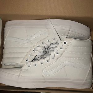 Brand new, never worn